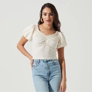 Astr Cream Puff Sleeve Blouse